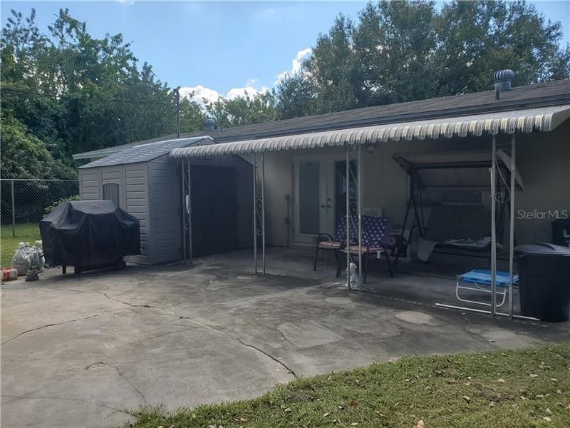 Recently Sold: $160,000 (3 beds, 2 baths, 1378 Square Feet)