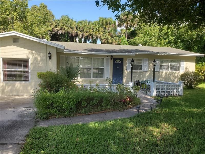 Recently Sold: $160,000 (3 beds, 2 baths, 1378 Square Feet)