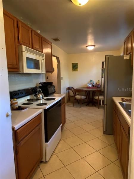 Recently Sold: $175,000 (3 beds, 2 baths, 1332 Square Feet)