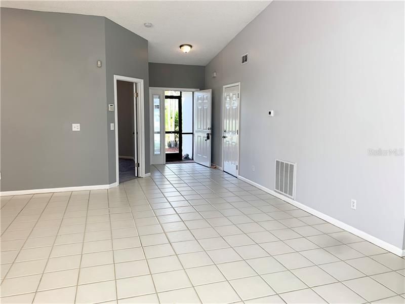 Recently Sold: $239,125 (3 beds, 2 baths, 1641 Square Feet)