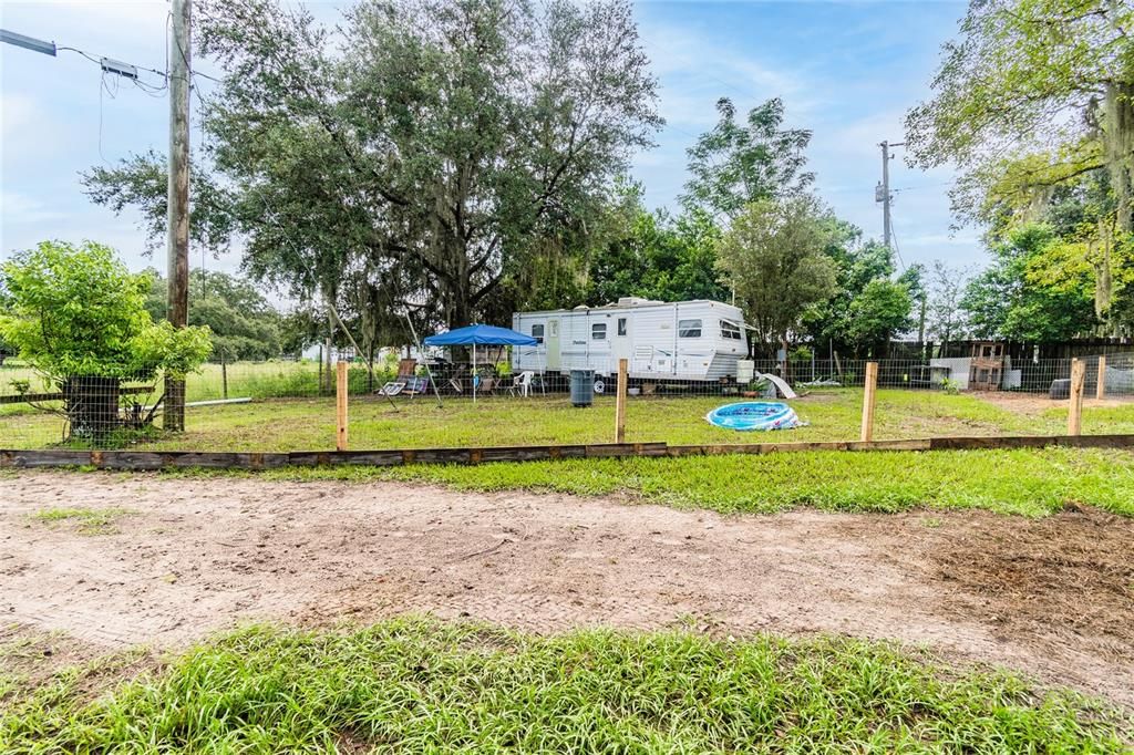 Recently Sold: $250,000 (3 beds, 2 baths, 2048 Square Feet)