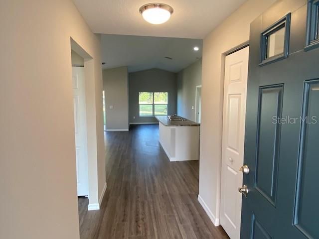 Recently Sold: $159,900 (2 beds, 2 baths, 1272 Square Feet)