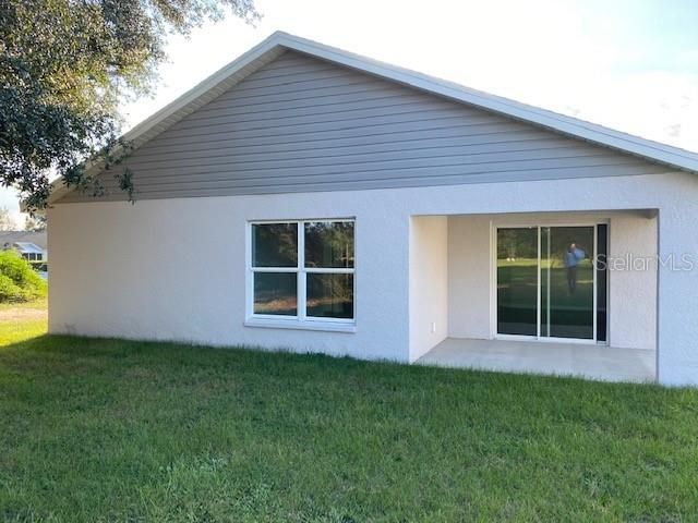 Recently Sold: $159,900 (2 beds, 2 baths, 1272 Square Feet)