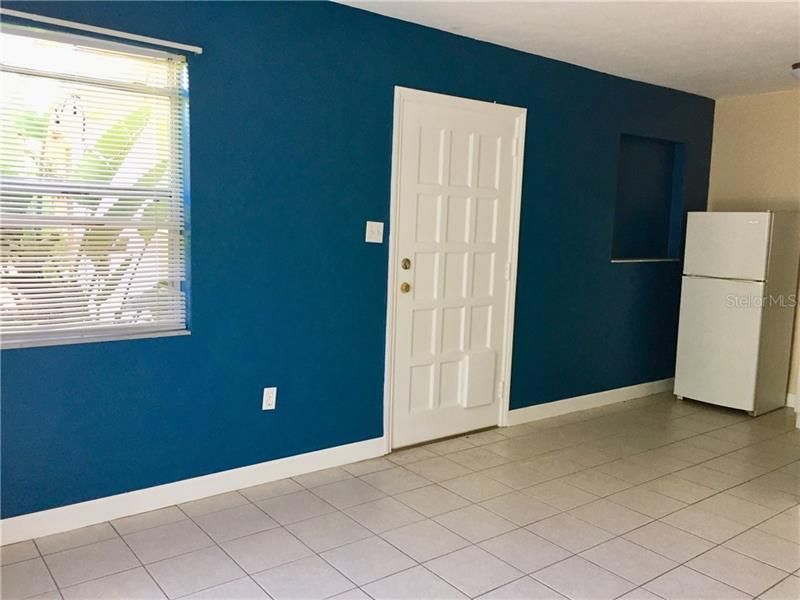 Recently Rented: $975 (1 beds, 1 baths, 500 Square Feet)
