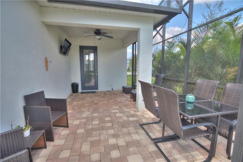 Recently Sold: $399,900 (4 beds, 2 baths, 2533 Square Feet)