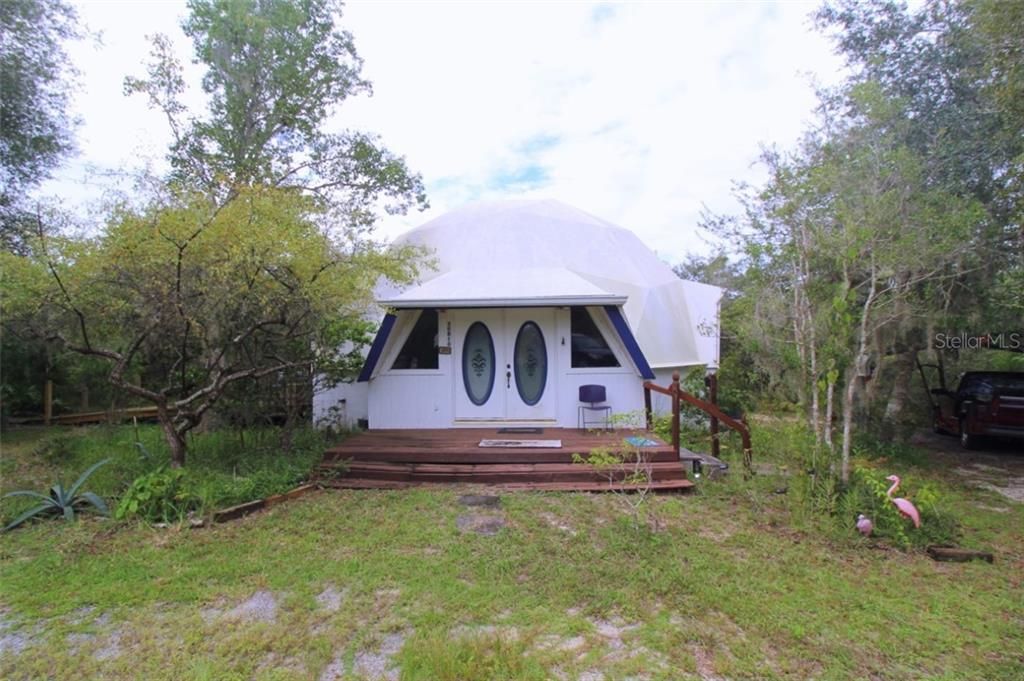 Recently Sold: $124,900 (2 beds, 3 baths, 1263 Square Feet)