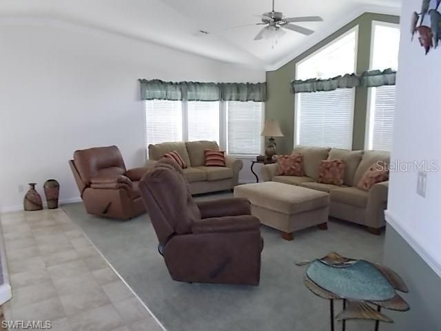 Recently Sold: $209,000 (3 beds, 2 baths, 1494 Square Feet)