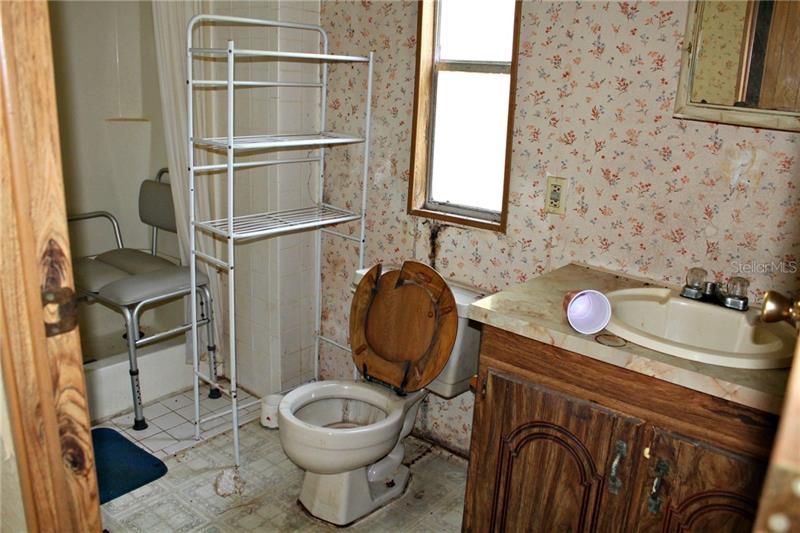 最近售出: $47,500 (3 贝兹, 2 浴室, 924 平方英尺)