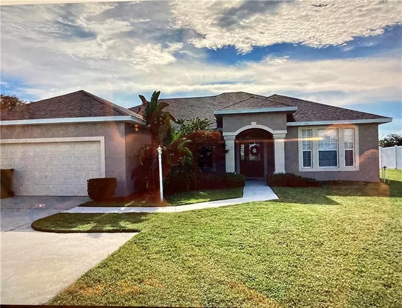 Recently Sold: $240,000 (4 beds, 2 baths, 1987 Square Feet)
