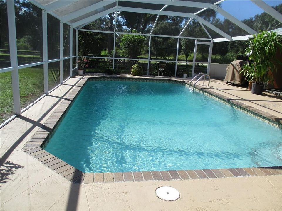Huge 30 x15 Pool 81/2 to 9 FT deep.  Pools are no longer available at that depth.