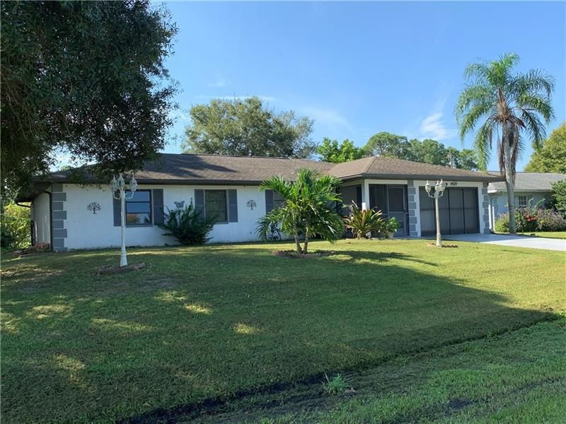 Recently Sold: $160,000 (3 beds, 2 baths, 1811 Square Feet)