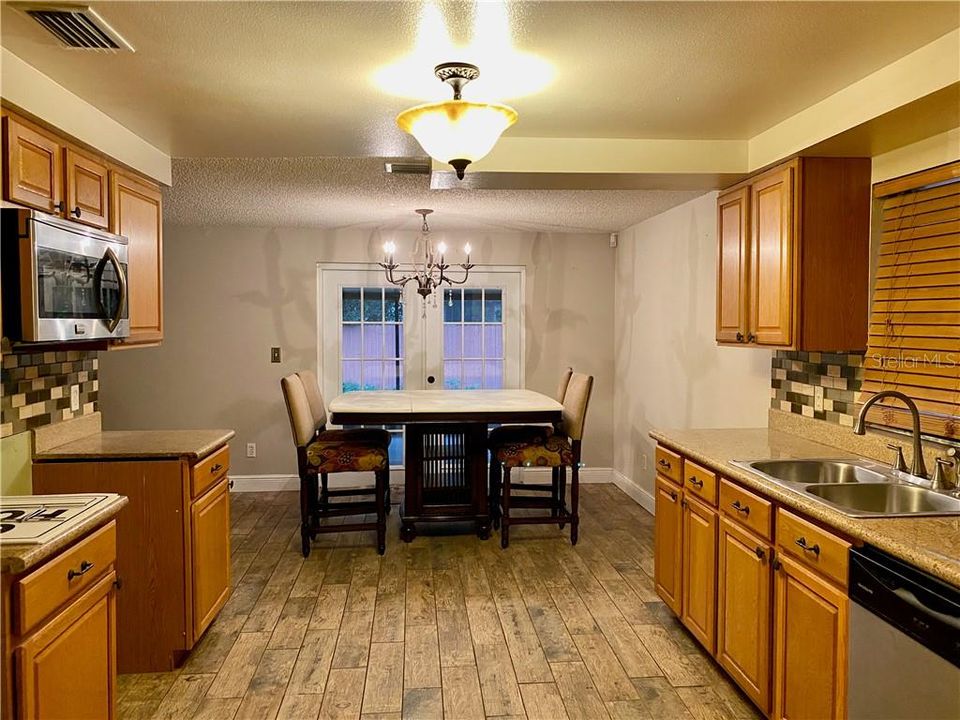 Kitchen/Dining Room