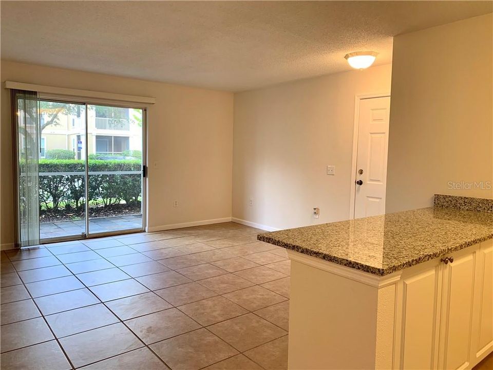 Recently Sold: $92,000 (1 beds, 1 baths, 700 Square Feet)