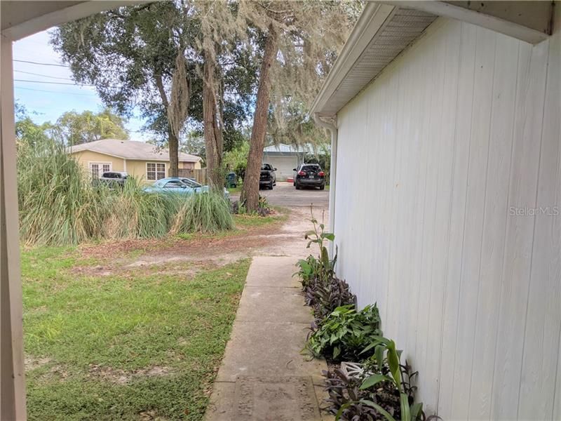 Recently Sold: $140,000 (3 beds, 2 baths, 1115 Square Feet)