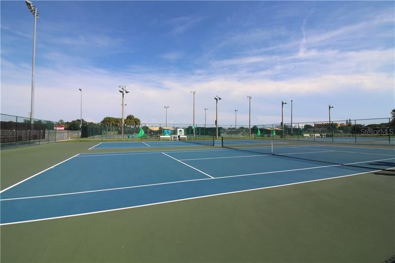 McKnight Park - Tennis Courts