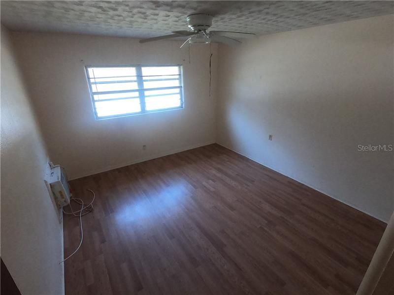 Recently Rented: $695 (1 beds, 1 baths, 810 Square Feet)