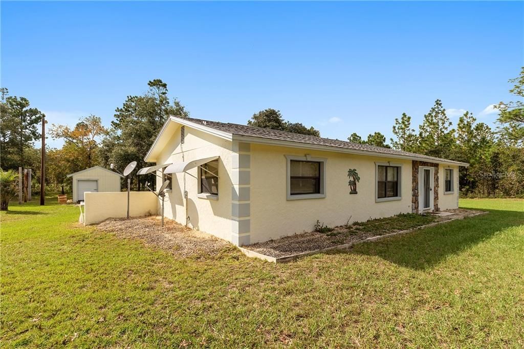 Recently Sold: $115,900 (3 beds, 1 baths, 1134 Square Feet)