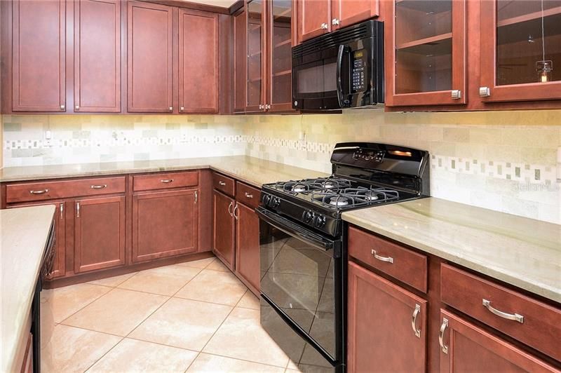 Recently Sold: $325,000 (2 beds, 2 baths, 1849 Square Feet)