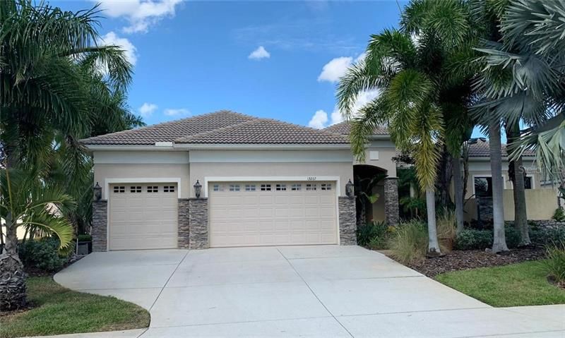 Recently Sold: $510,000 (3 beds, 3 baths, 2947 Square Feet)