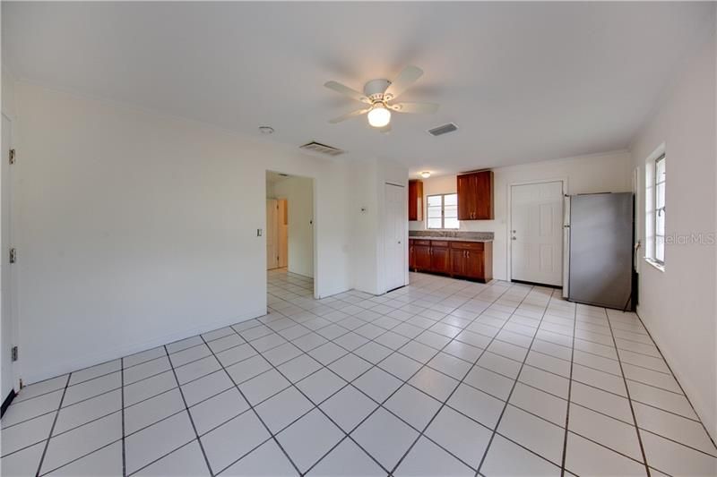 Recently Rented: $1,000 (1 beds, 1 baths, 517 Square Feet)