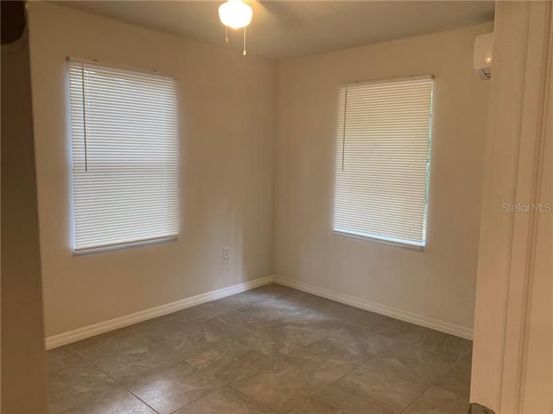 Recently Sold: $78,000 (2 beds, 1 baths, 872 Square Feet)