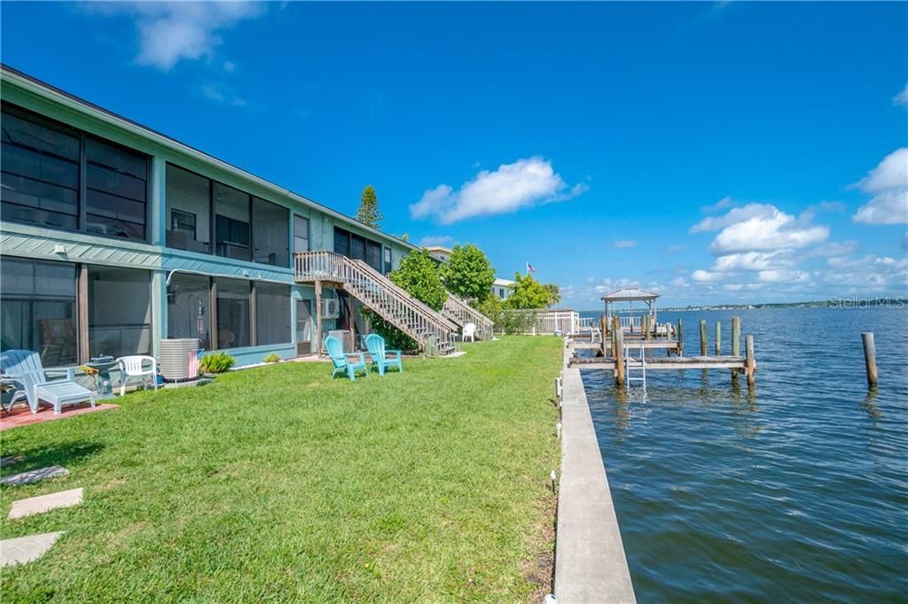 For Rent: $4,500 (1 beds, 1 baths, 884 Square Feet)