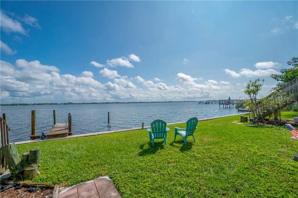 For Rent: $4,500 (1 beds, 1 baths, 884 Square Feet)