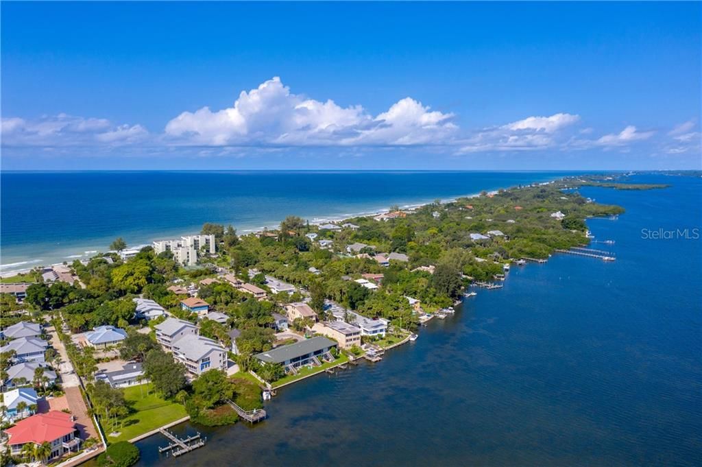 For Rent: $4,500 (1 beds, 1 baths, 884 Square Feet)