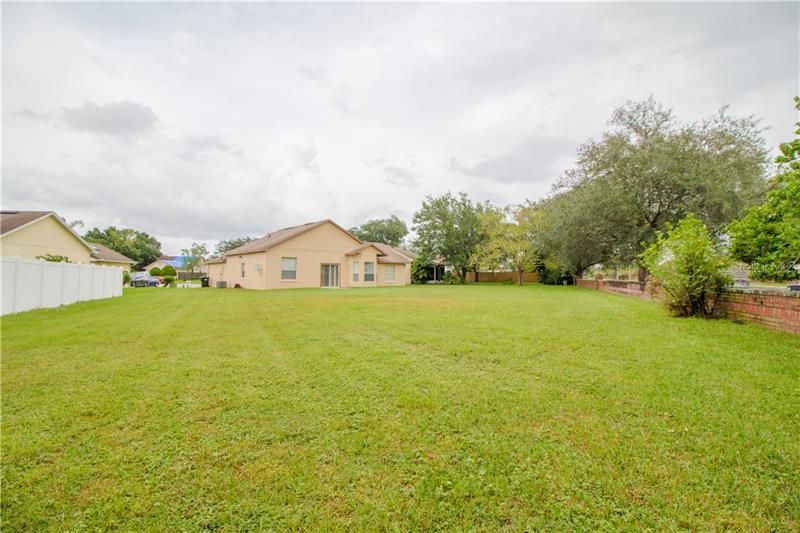 Recently Sold: $265,000 (3 beds, 2 baths, 1435 Square Feet)
