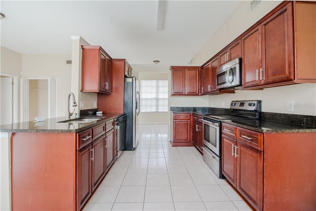 Recently Sold: $265,000 (3 beds, 2 baths, 1435 Square Feet)