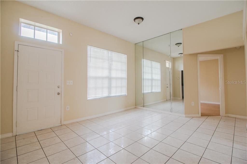 Recently Sold: $265,000 (3 beds, 2 baths, 1435 Square Feet)