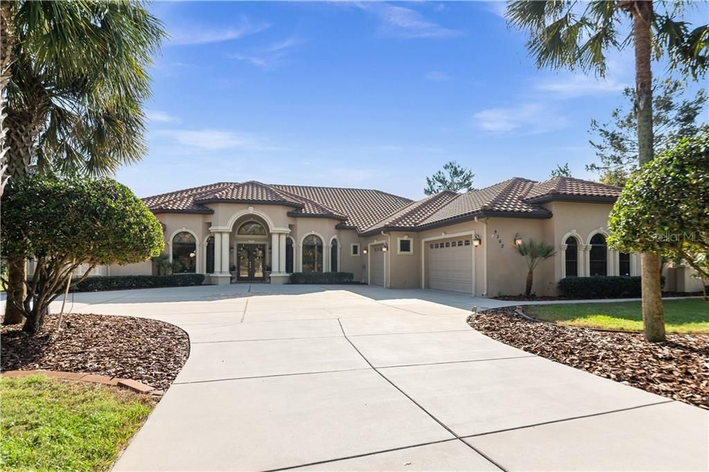 Recently Sold: $825,000 (4 beds, 3 baths, 5840 Square Feet)