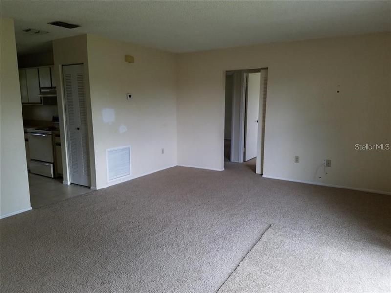 Recently Rented: $950 (2 beds, 1 baths, 901 Square Feet)