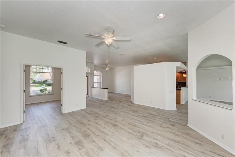 Recently Sold: $444,000 (3 beds, 3 baths, 2394 Square Feet)