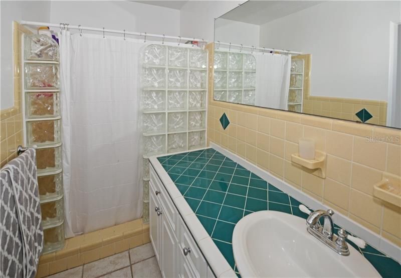 最近租的: $3,500 (4 贝兹, 3 浴室, 2715 平方英尺)