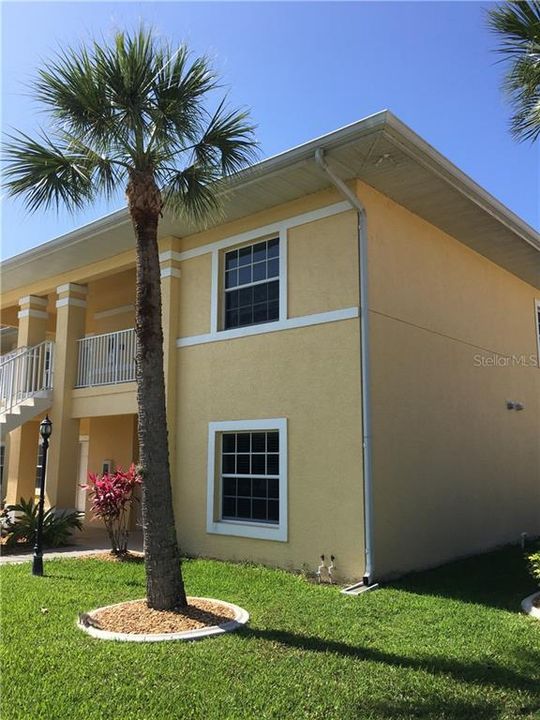Recently Rented: $2,500 (3 beds, 2 baths, 1291 Square Feet)
