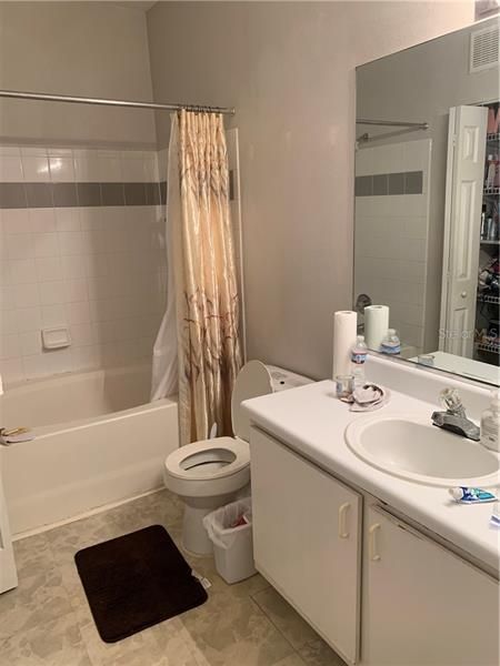 Recently Sold: $96,000 (1 beds, 1 baths, 734 Square Feet)