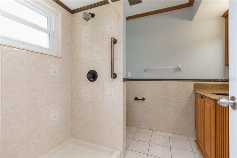 最近租的: $1,550 (3 贝兹, 2 浴室, 1527 平方英尺)