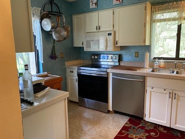 Recently Sold: $122,000 (2 beds, 2 baths, 1280 Square Feet)