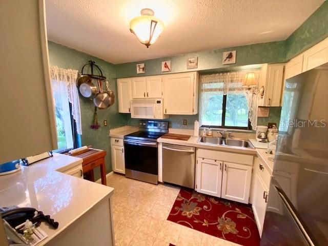 Recently Sold: $122,000 (2 beds, 2 baths, 1280 Square Feet)