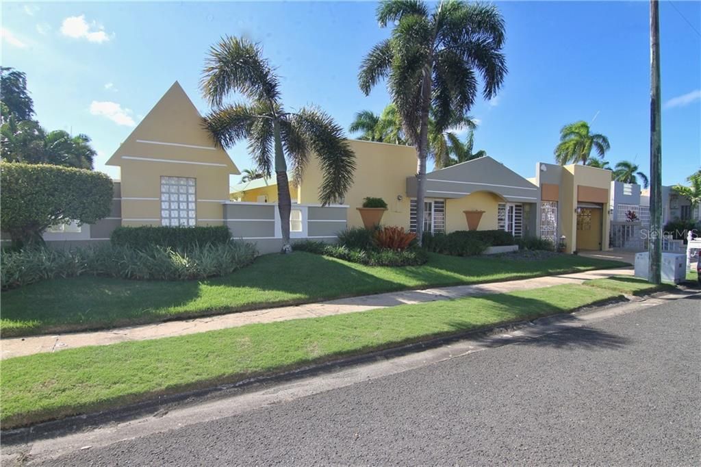 Recently Sold: $400,000 (3 beds, 2 baths, 2100 Square Feet)