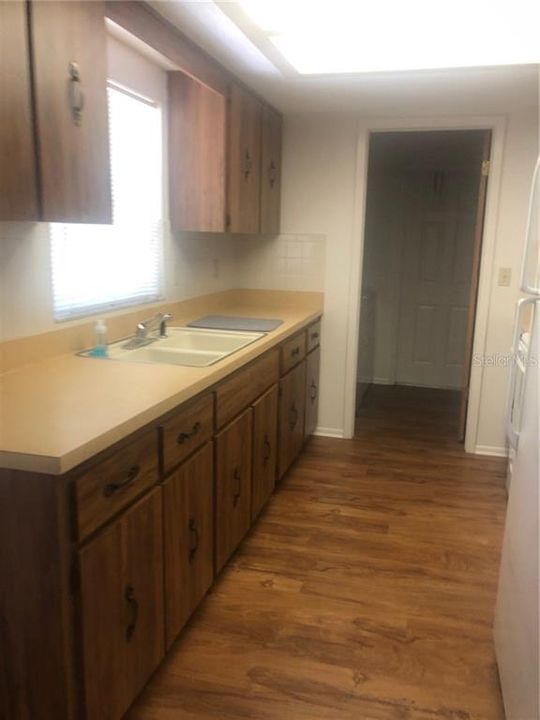 Recently Rented: $750 (1 beds, 1 baths, 750 Square Feet)