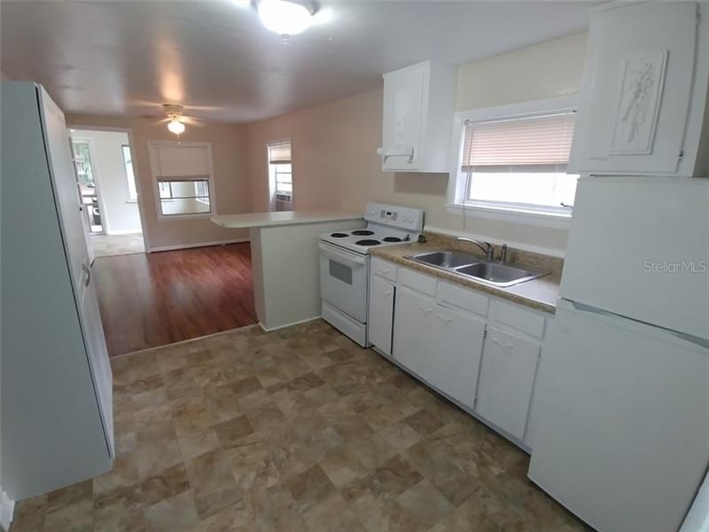 Recently Rented: $845 (2 beds, 1 baths, 713 Square Feet)