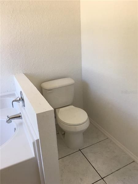 Recently Rented: $950 (2 beds, 1 baths, 858 Square Feet)