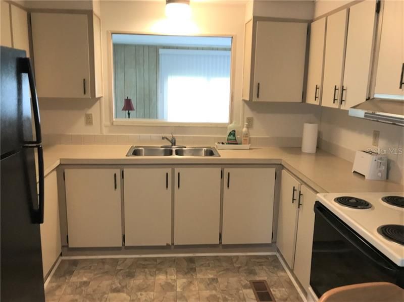 Vendido Recientemente: $79,900 (2 camas, 2 baños, 1056 Pies cuadrados)