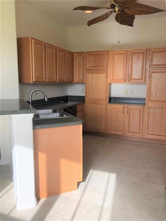 Recently Rented: $1,895 (3 beds, 2 baths, 2048 Square Feet)