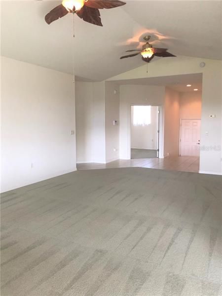 Recently Rented: $1,895 (3 beds, 2 baths, 2048 Square Feet)