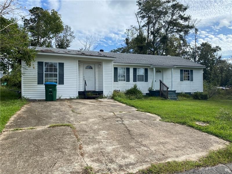 Recently Sold: $35,000 (3 beds, 2 baths, 1146 Square Feet)