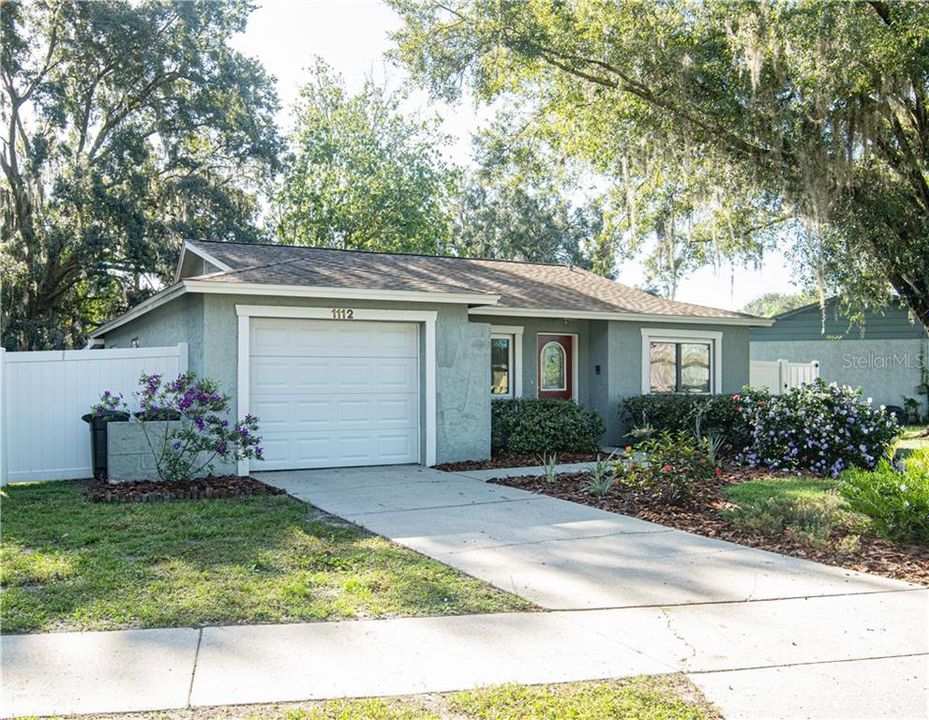 Recently Sold: $195,000 (2 beds, 2 baths, 1092 Square Feet)