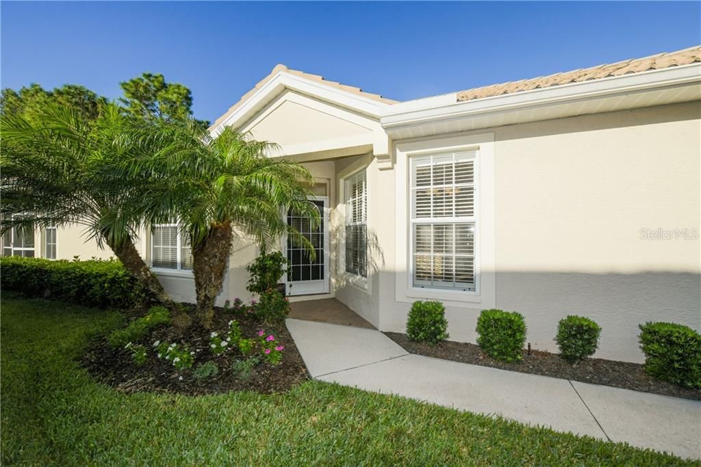 Recently Sold: $292,000 (2 beds, 2 baths, 1496 Square Feet)